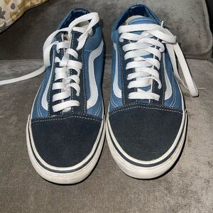 Vans men’s size 7. Women’s 8.5. 2 tone blue shoes